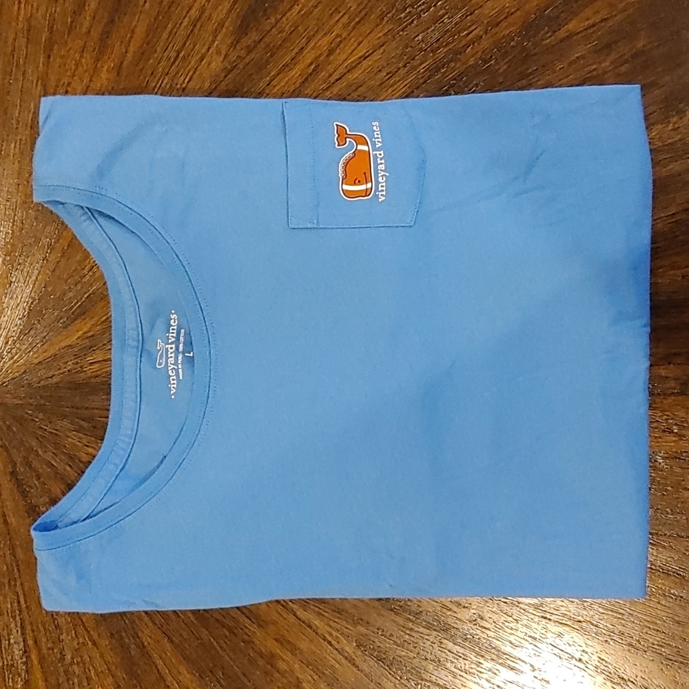 NWOT Womens Vineyard Vines L/S Football tee